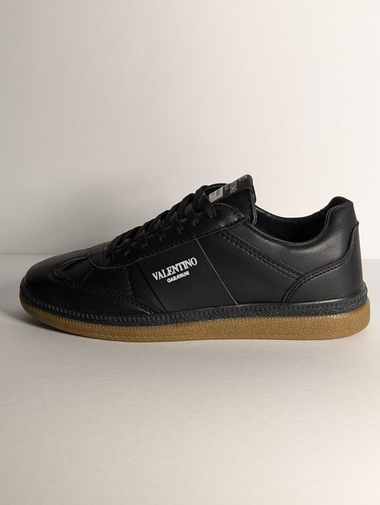 Dresser Shoes - Man / მამაკაცის ფეხსაცმელი