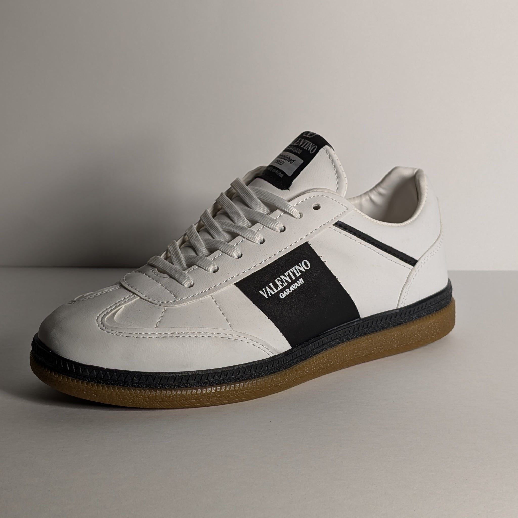 Dresser Shoes - Man / მამაკაცის ფეხსაცმელი - თეთრი
