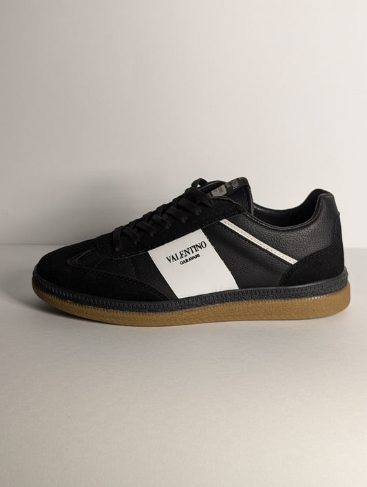 Dresser Shoes - Man / მამაკაცის ფეხსაცმელი