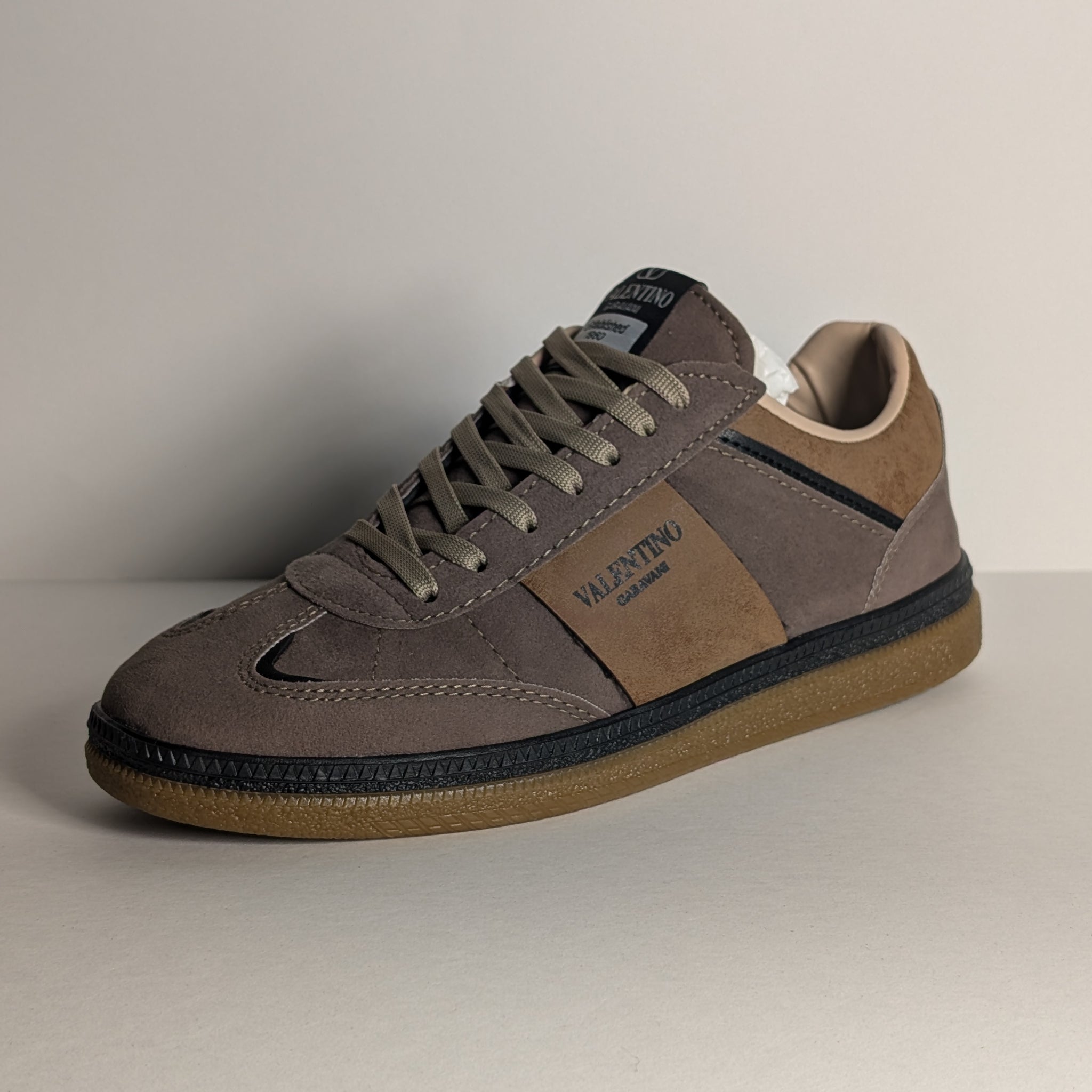 Dresser Shoes - Man / მამაკაცის ფეხსაცმელი