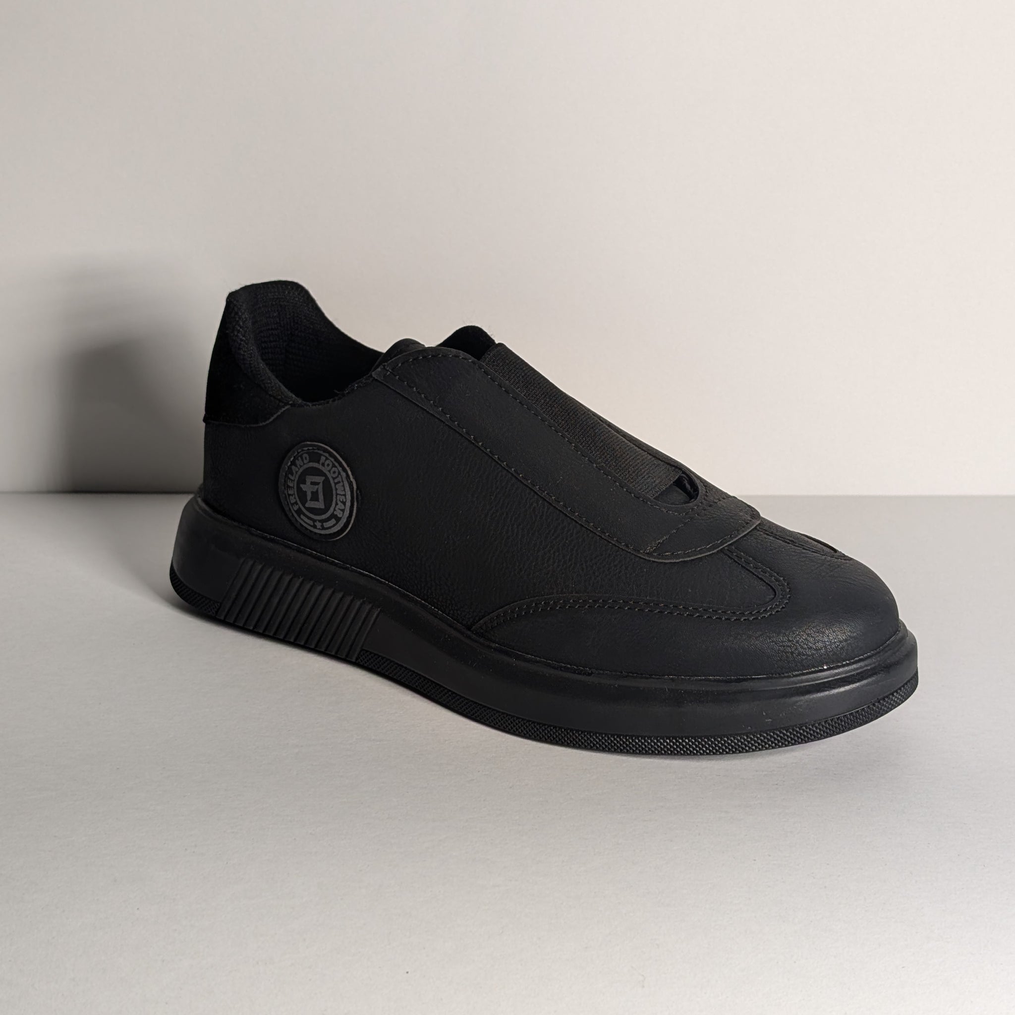 Dresser Stylish Black Slip-On Sneakers / მამაკაცის ფეხსაცმელი