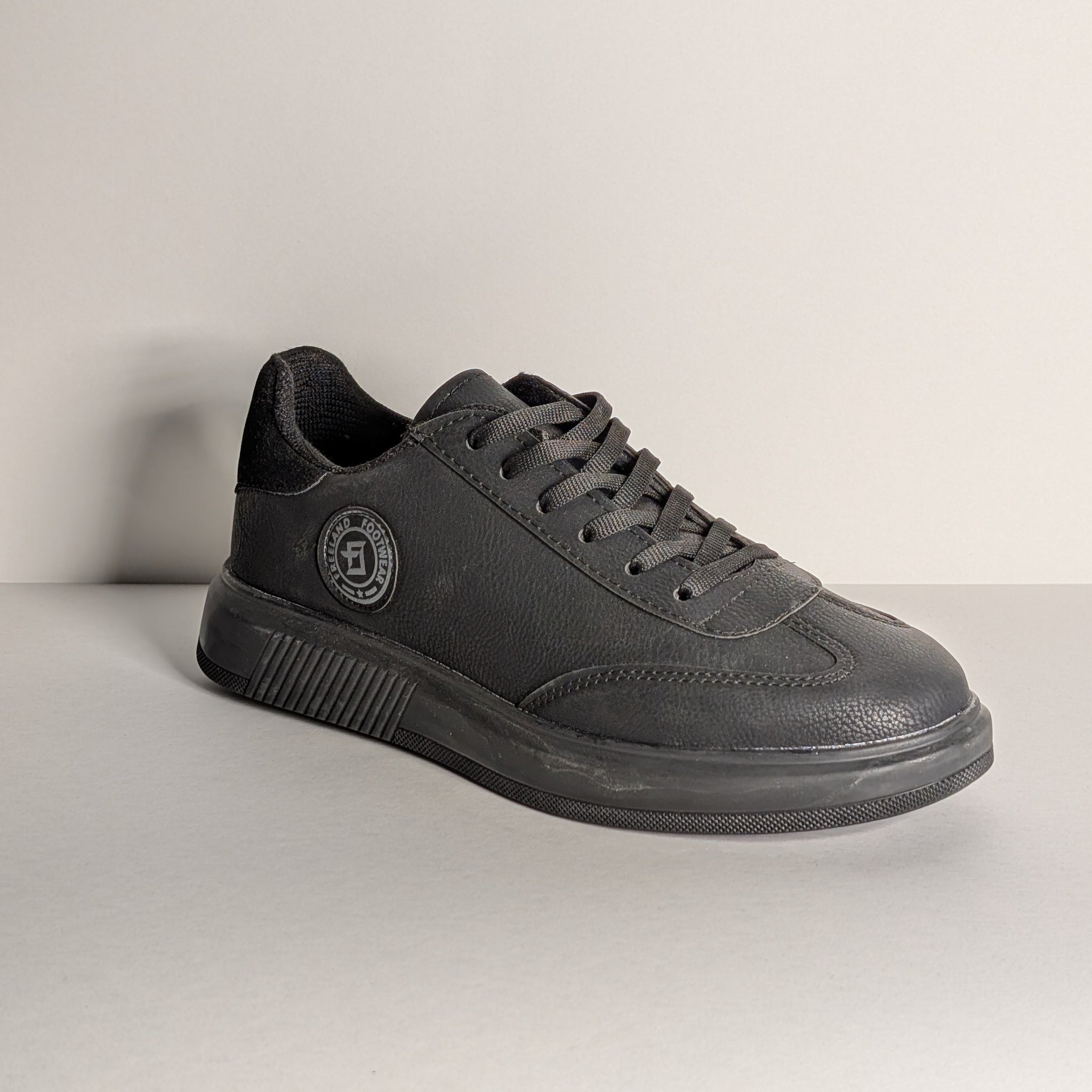 Dresser Sleek Black Lace-Up Sneakers / მამაკაცის ფეხსაცმელი