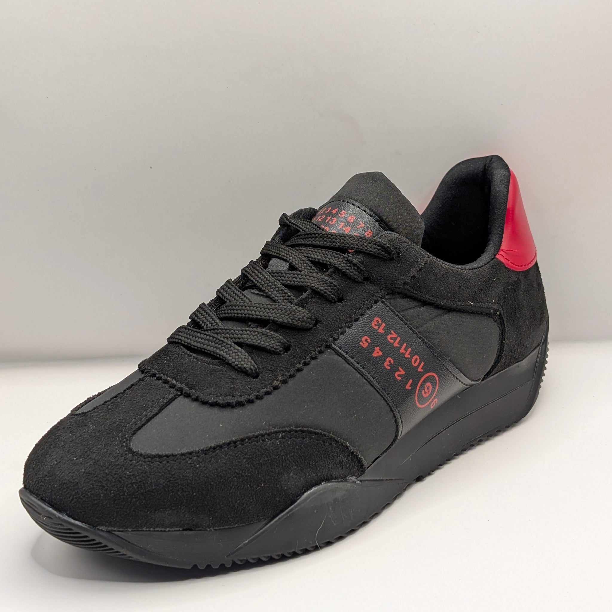 მარჯიელა / Margiela