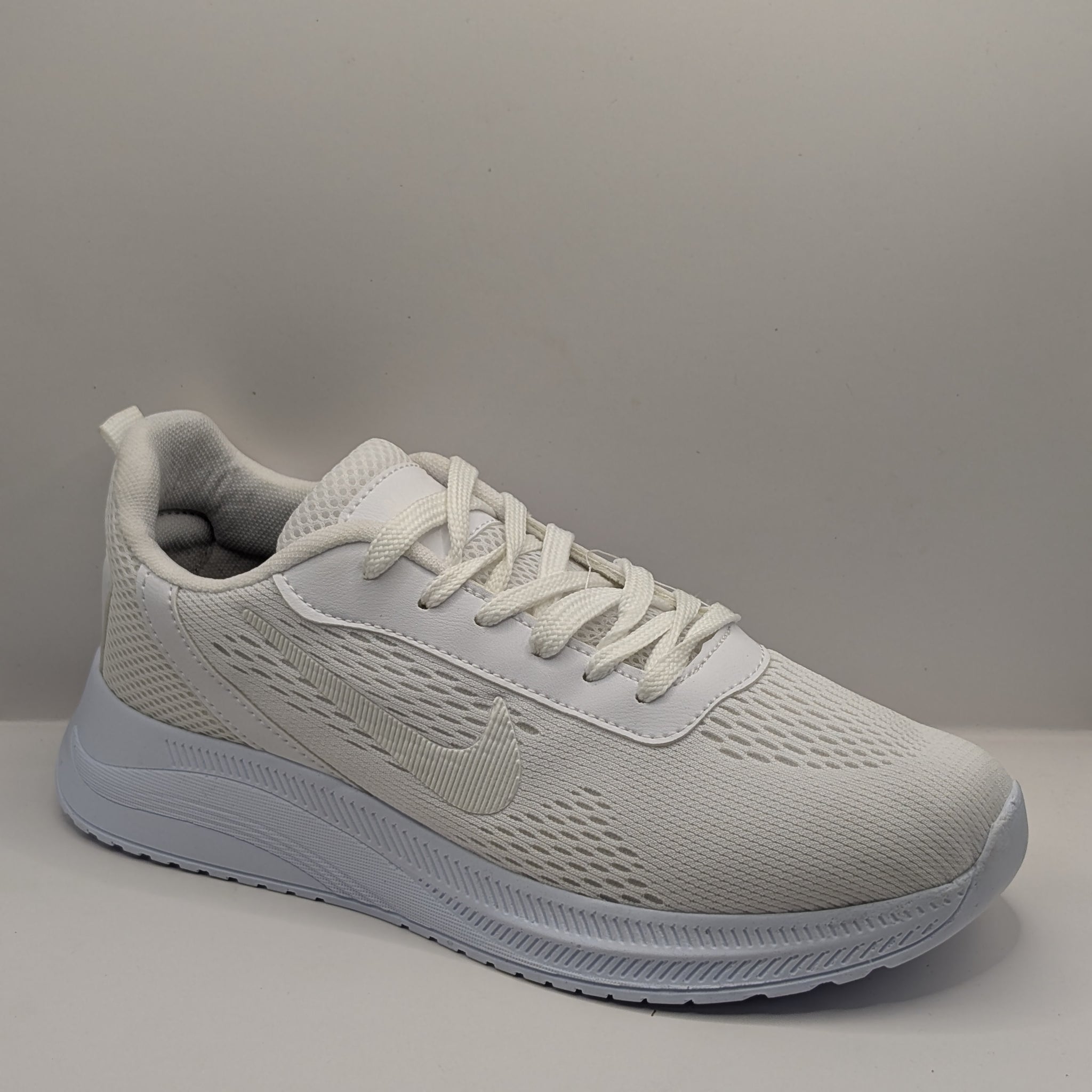 Nike White shoes - 10358