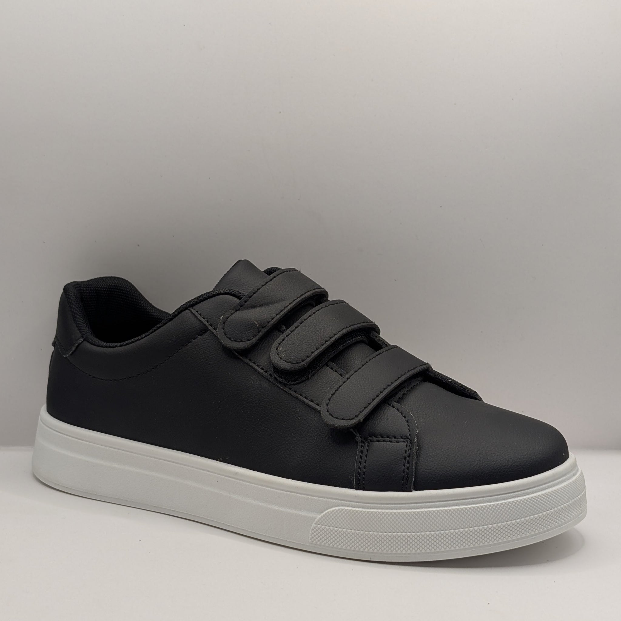Dresser Black Sneakers - 10350